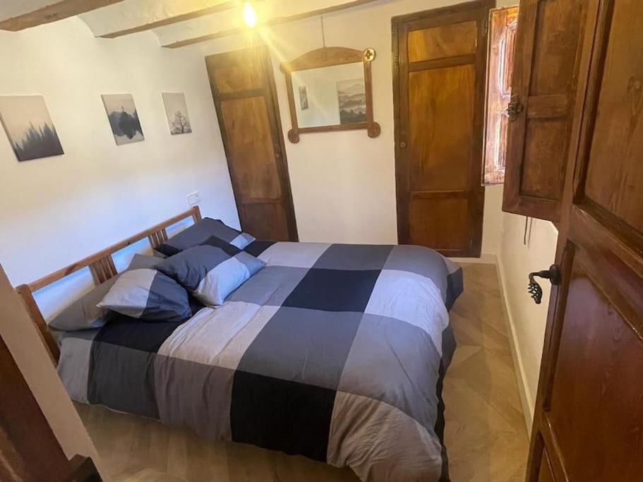 Acogedora Casa Con Patio-Parking Villa Albarracín Eksteriør billede