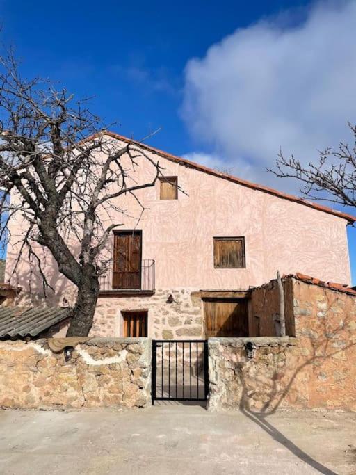 Acogedora Casa Con Patio-Parking Villa Albarracín Eksteriør billede
