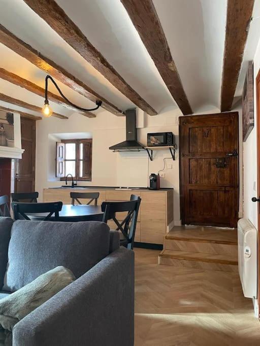 Acogedora Casa Con Patio-Parking Villa Albarracín Eksteriør billede